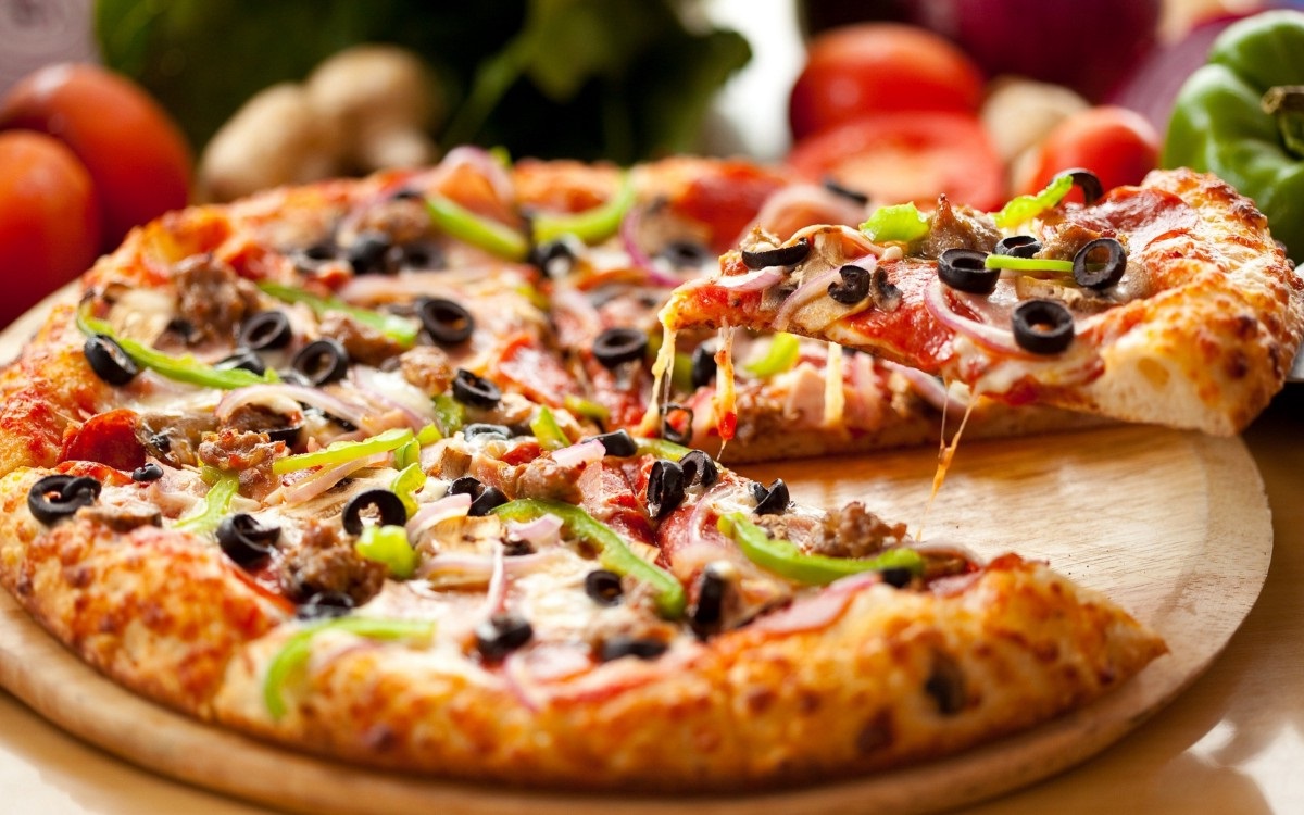 When Ordering Pizza at Your Favourite Restaurant is a Great Idea