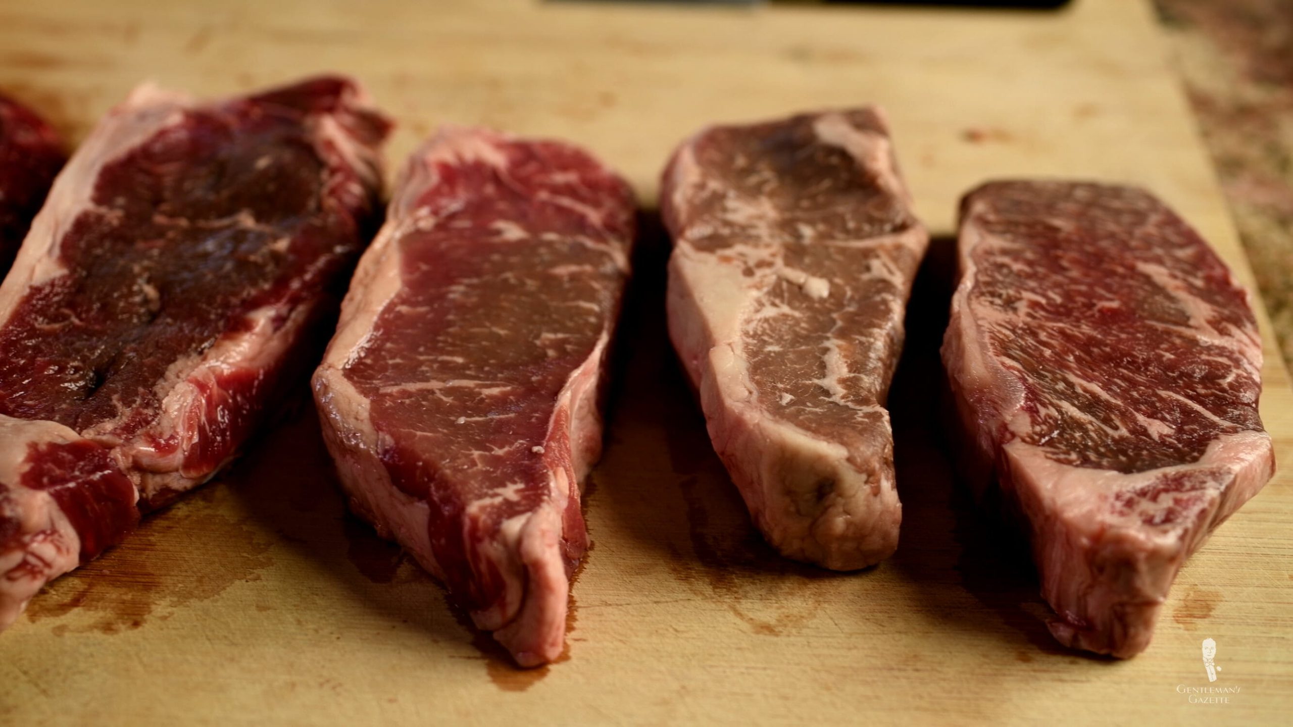Tips to choose the right steak delivery 